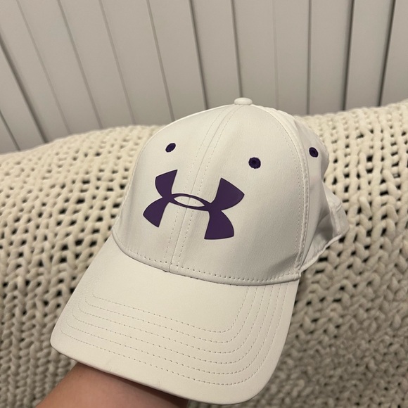 Under Armour White and Purple Cap - Picture 4 of 4